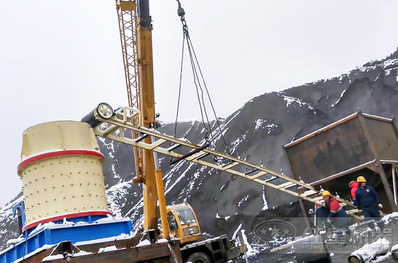 时产100吨石灰石的复合式制砂机设备